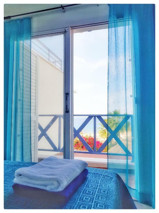 Sea Front Villa Vera Klorakas Eksteriør billede